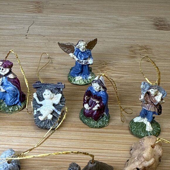Dollhouse Miniature Christmas Holiday 10 Piece Hand Painted Nativity ornaments - Picture 4 of 11